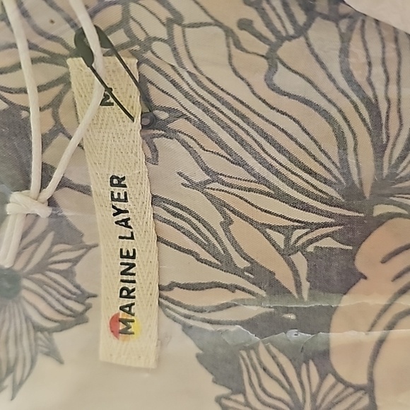 MARINE layer washable silk ss top & shorts set - Picture 3 of 5